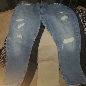 Levi's 502 distressed jeans